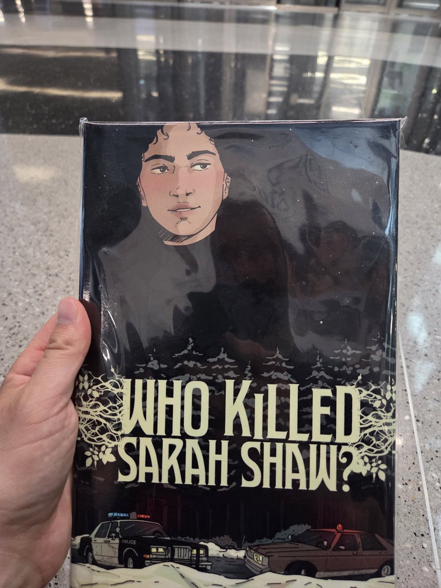 A__Breen's tweet image. Chilling in an airport with a gorgeous hardcover comic to pass the time.