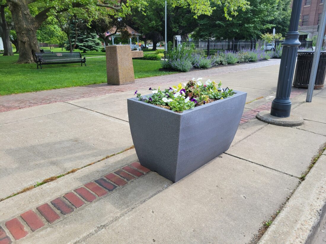 🎉 Congrats to the Village of Westfield on their new self-watering planters along Main Street! Proud to support this project through a <a href="/CHQPartnership/">Chautauqua Partnership for Economic Growth</a> grant. A beautiful, low-maintenance boost to downtown! 🌸🌿 #LiveCHQ #WestfieldNY #DowntownBeautification