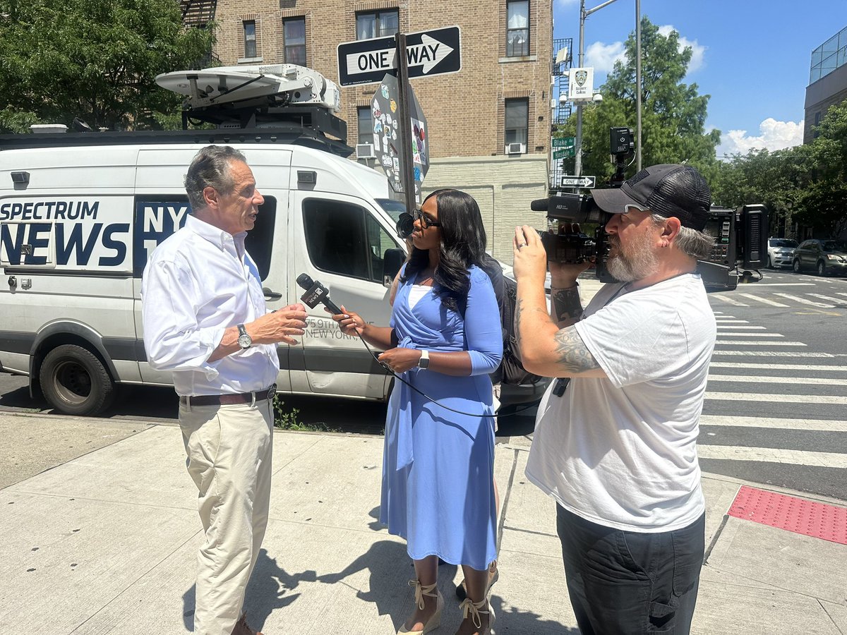 andrewcuomo's tweet image. Met with @NY1 in Brooklyn today outside of Genesis Homes, an affordable housing development I opened in 1992 —home to 150 families, half of whom were previously homeless