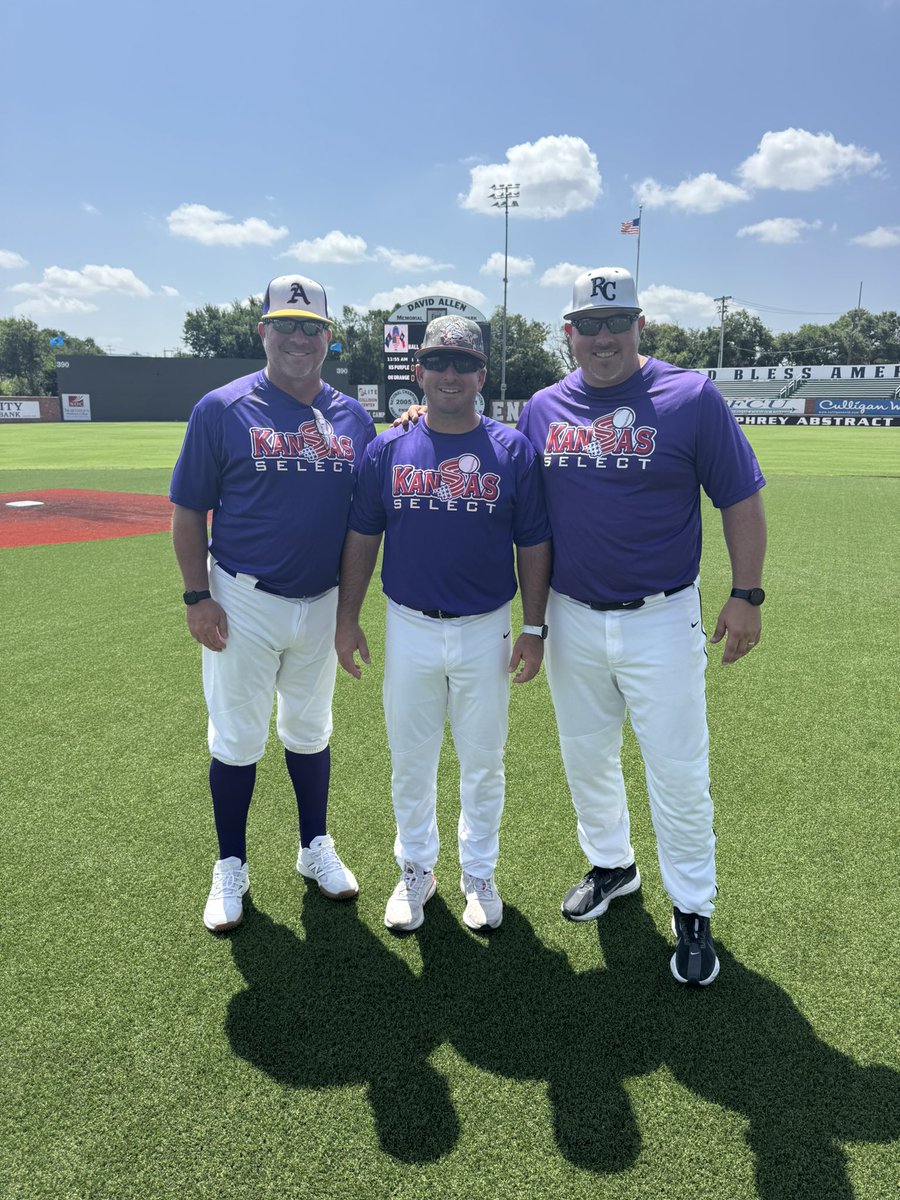 CoachGerst's tweet image. My 9th time in Enid for the @Highplainseries and it never disappoints! Absolute honor coaching @KansasSelect with 2 of the best humans in America 🇺🇸 @coach_bucher & @CoachSieben. Enid has one of the best coaches in America and best ballparks @BradGore10 thank you! 🙏