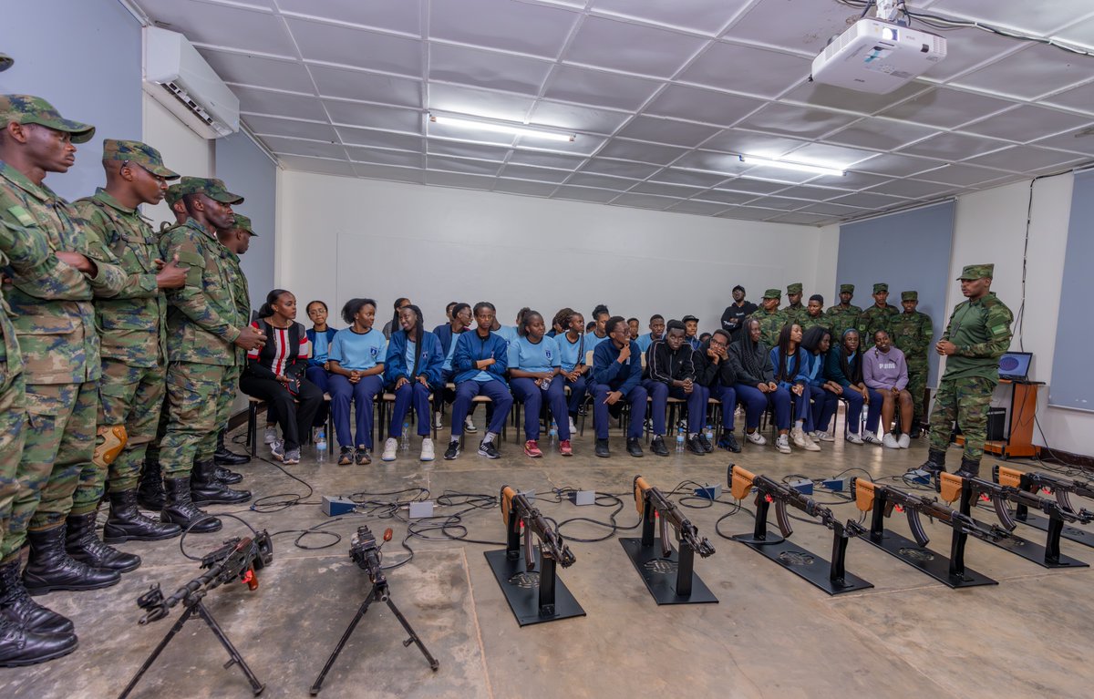 RwandaMoD's tweet image. Students of Trinity International Academy school, Nyarutarama, Kigali, today visited the RDF Combat Training Centre Gabiro, in Gatsibo district, Eastern Province.
They were welcomed by Maj Gen Denis Rutaha, Commandant of CTC Gabiro and staff, who briefed them on RDF Ethics and…