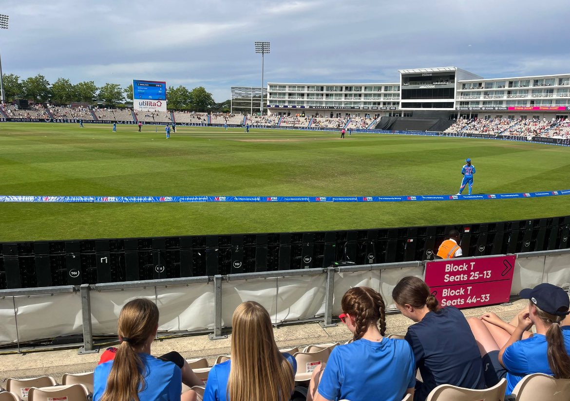 FHES PE Department tweet media