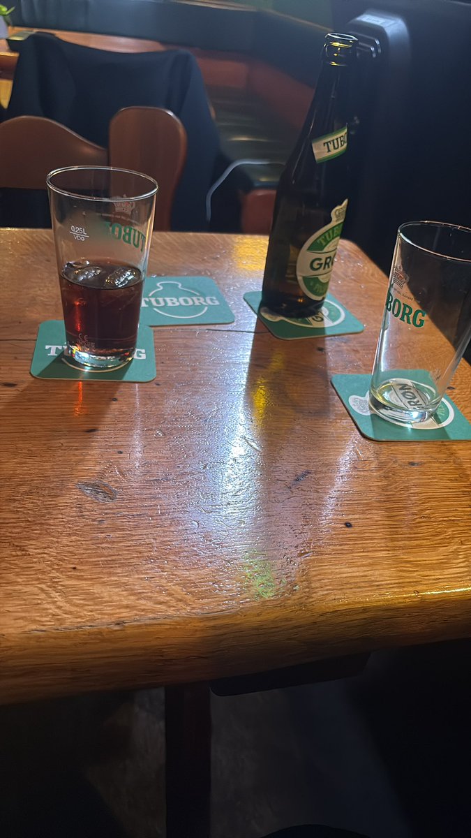 Hab vergessen wie schön es ist mal wieder raus zu gehen. 💕✨ 
Hoffe ihr habt alle einen schönen Abend. 💕 
Und yep, that’s me. 👉🏻👈🏻