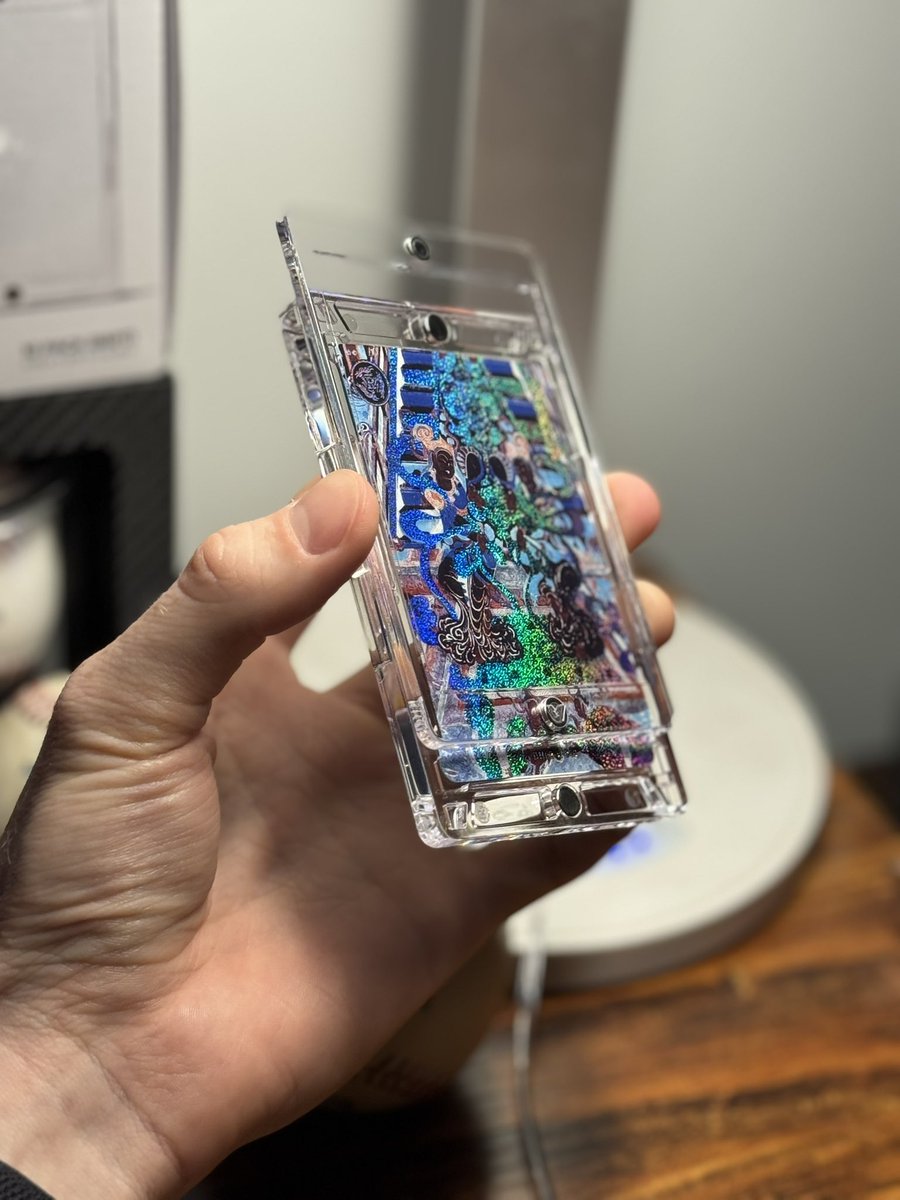 vaultedcollect's tweet image. June 2, 2025: “Some nights, I like to sit at the office desk and simply be with the product.
While a big part of a physical product’s value is functional, there’s an emotional side that often goes unnoticed — unless you’re paying attention. In those quiet moments, I let myself…