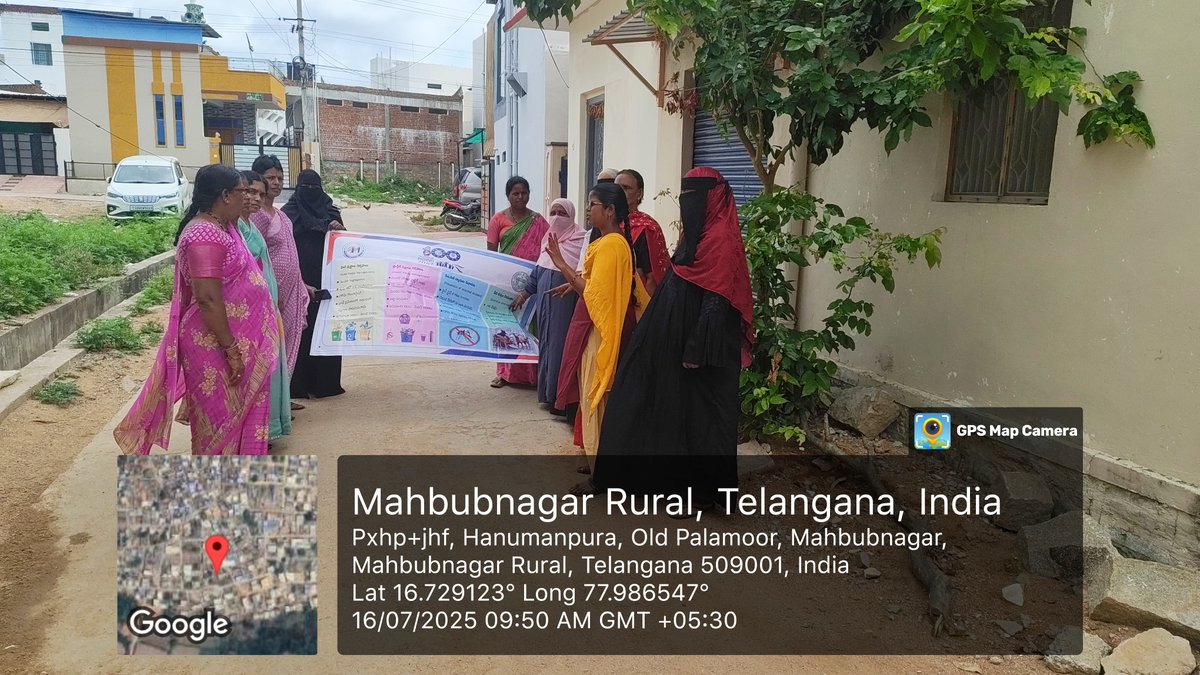 MC_Mahabubnagar's tweet image. #Day45 of #TG100DaysActionPlan🚪🏠 
Door-to-Door awareness campaigns in Wards 13 &amp;amp; 39 focused on 🗑️ waste #SourceSegregation and 🪱 home composting, using powerful IEC &amp;amp; BCC strategies 📢📊

Residents were educated and encouraged to adopt eco-friendly habits 🌿, fostering a