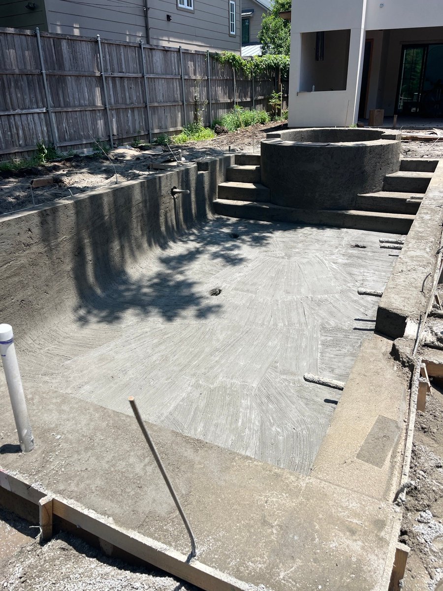 completelandTX's tweet image. Making great progress on this spa and pool project. It’s really coming to life! Can’t wait to see the final result.

#PoolAndSpa #OutdoorOasis #WorkInProgress #CompleteLandsculpture #BackyardGoals