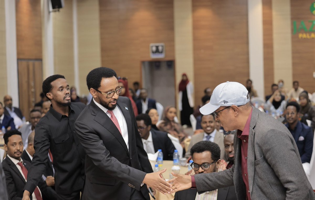 A special dinner is currently underway in #Mogadishu to honor Somalia’s Finance Minister, who was recently named Africa’s Finance Minister of the Year at an award ceremony in London. Congratulations to Minister <a href="/BihiEgeh/">Bihi Egeh</a> on this well-deserved recognition!