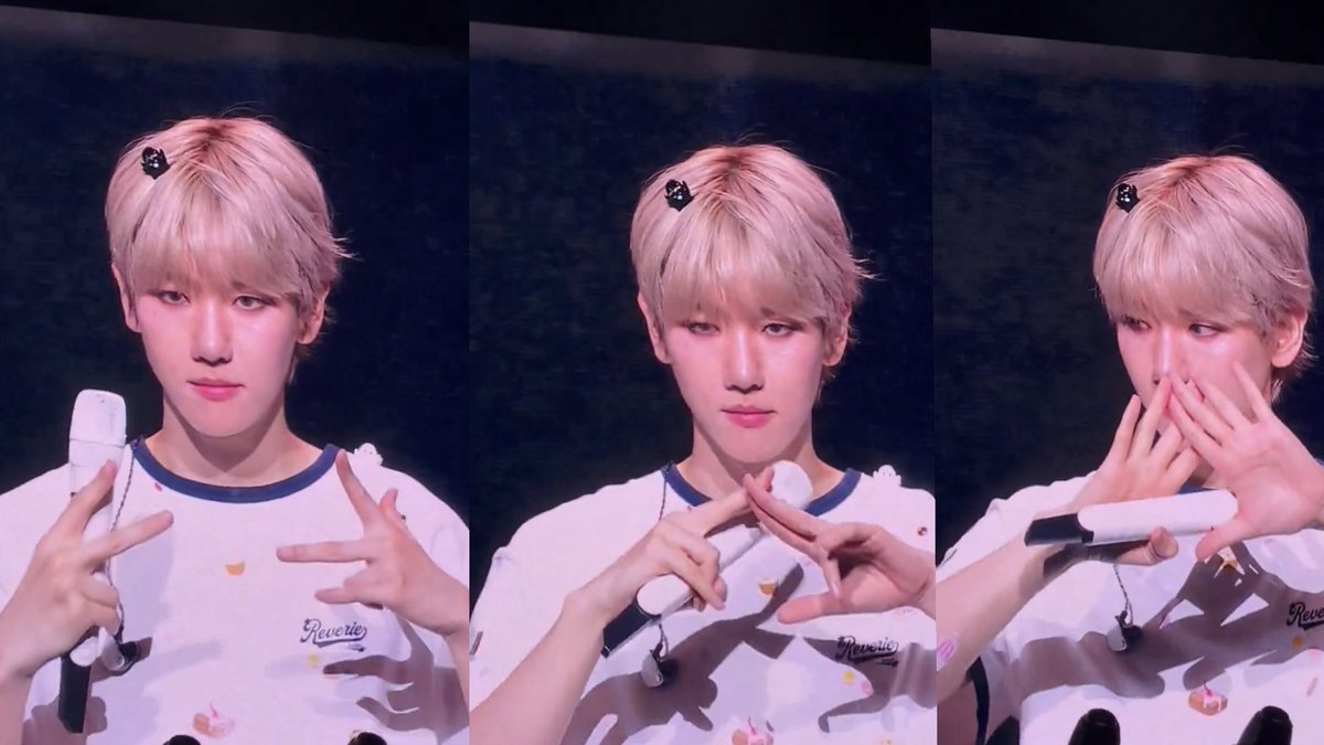 Baekhyun make a “EXO” handsign he also mentioned “We Are One”😭