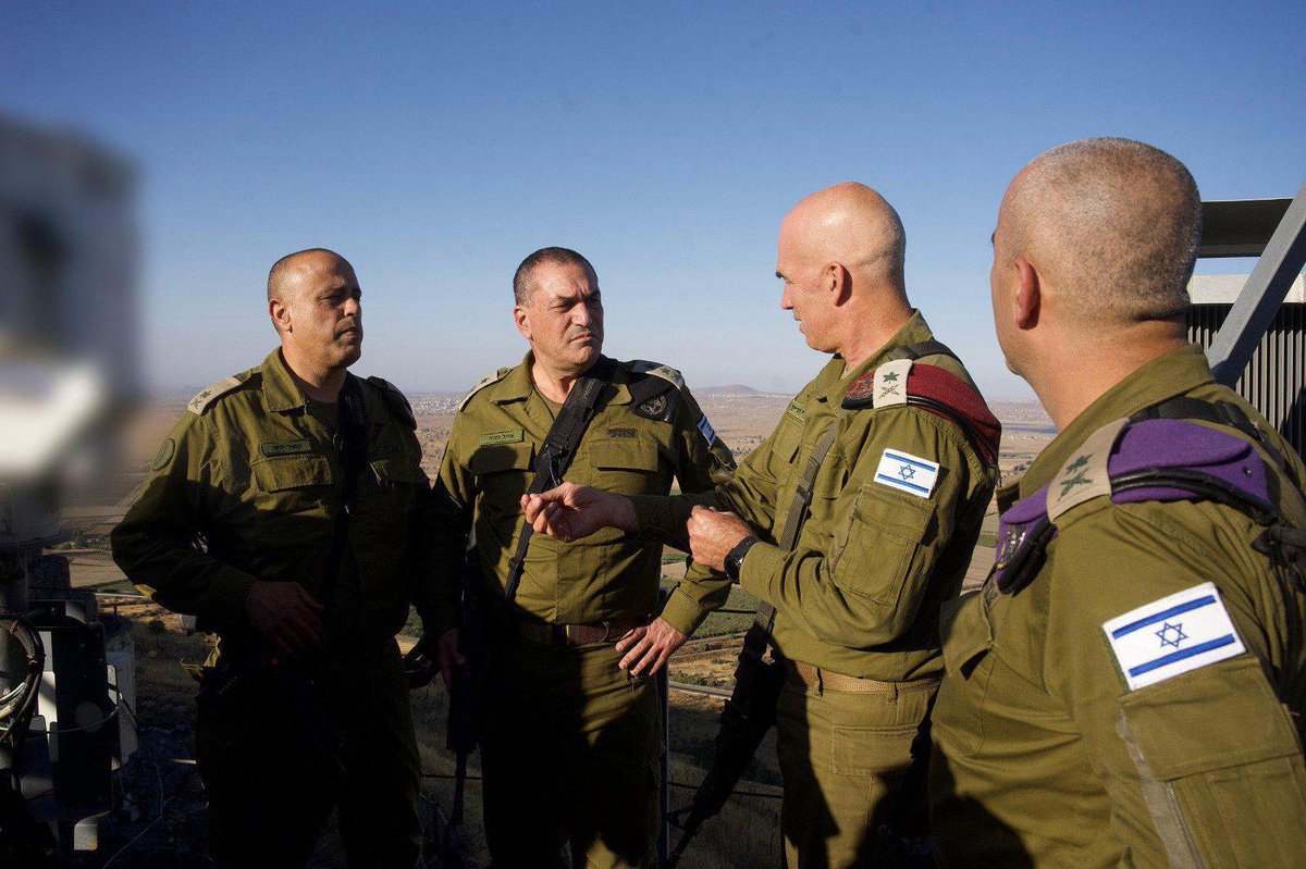 Tsahal_IDF's tweet image. « Nous agissons avec détermination pour empêcher l’enracinement d’éléments hostiles au-delà de la frontière, protéger les citoyens israéliens et éviter que des civils druzes ne soient blessés. »
— Lieutenant-général Eyal Zamir, Chef d’État-Major, lors d’une évaluation de la…