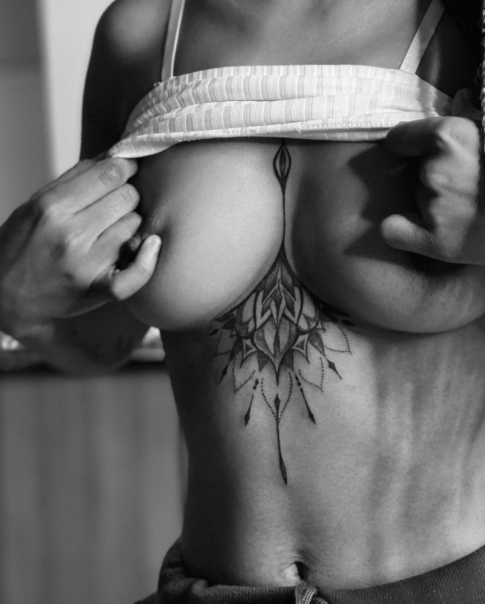 Beautiful sternum TATTOO by INKBOY Que ✅🕺🏾🔥🔥🔥