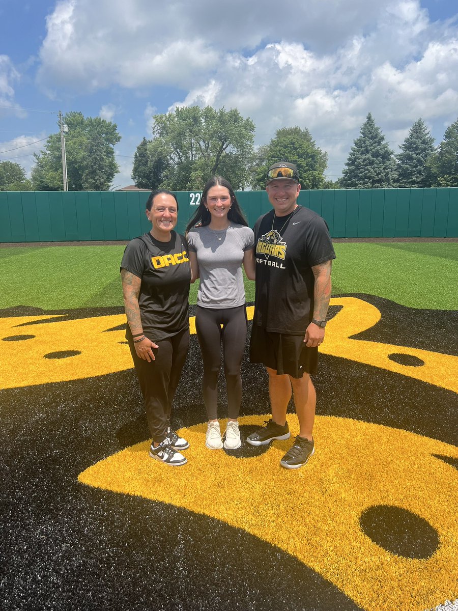 faithfields2027's tweet photo. I really enjoyed my visit at @daccwsb! Thank you @MattCervantes13 and @kcerv2828!!! Go Jaguars!!🐆 

@Midlandmagic16u https://t.co/xTnTcJ12iJ