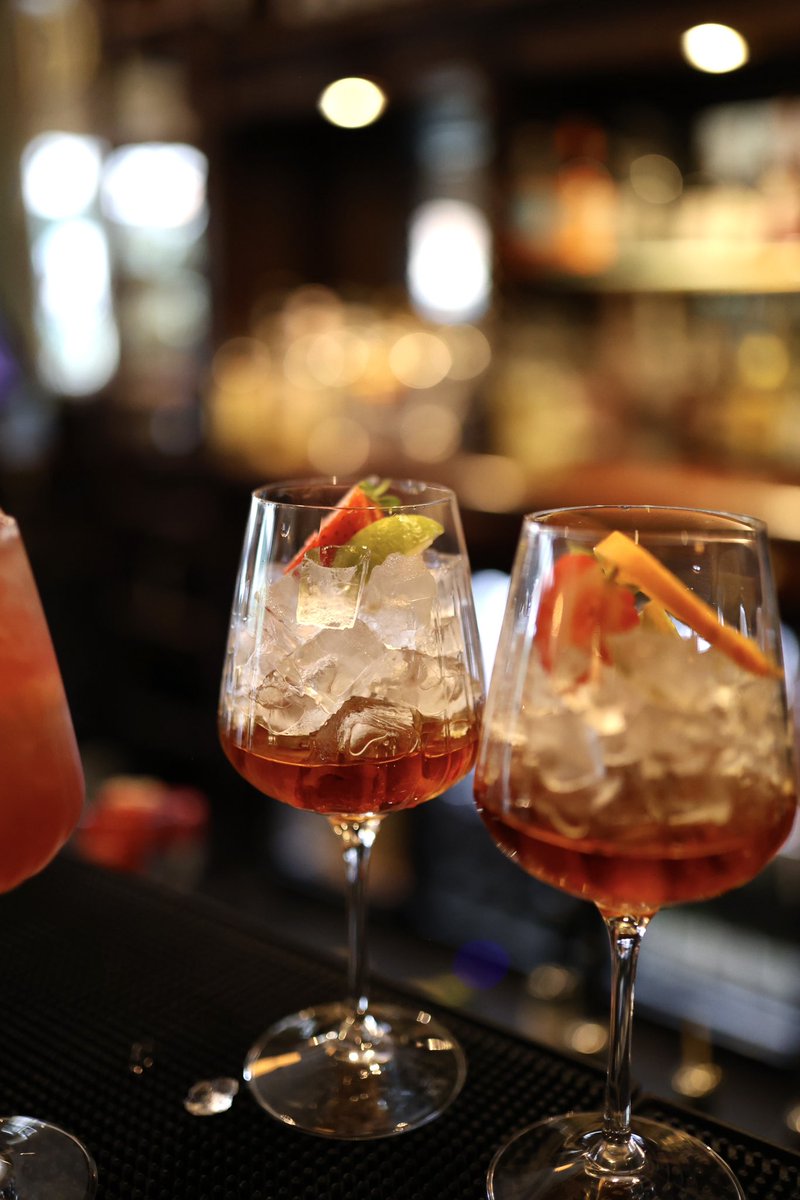 DalysWine's tweet image. Pimm’s in progress. Summer served. 

#pimmsoclock #londonpubs