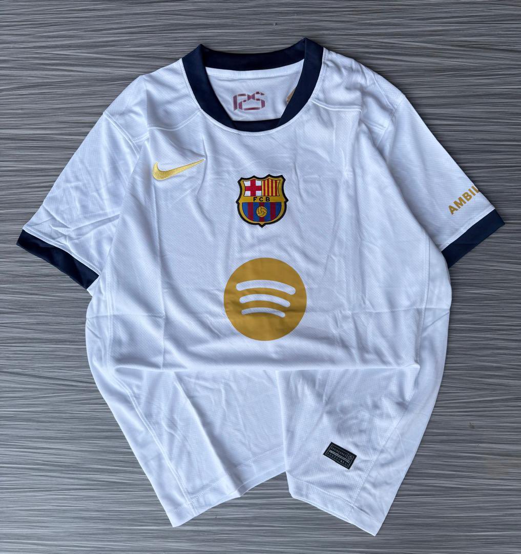 Kobi_Stereo's tweet image. 2025/26 season jerseys available so far
GHS 130 only
Nationwide delivery 🚚
Watsapp/Call wa.me/message/7J7KPB… (0542452593) to place your order