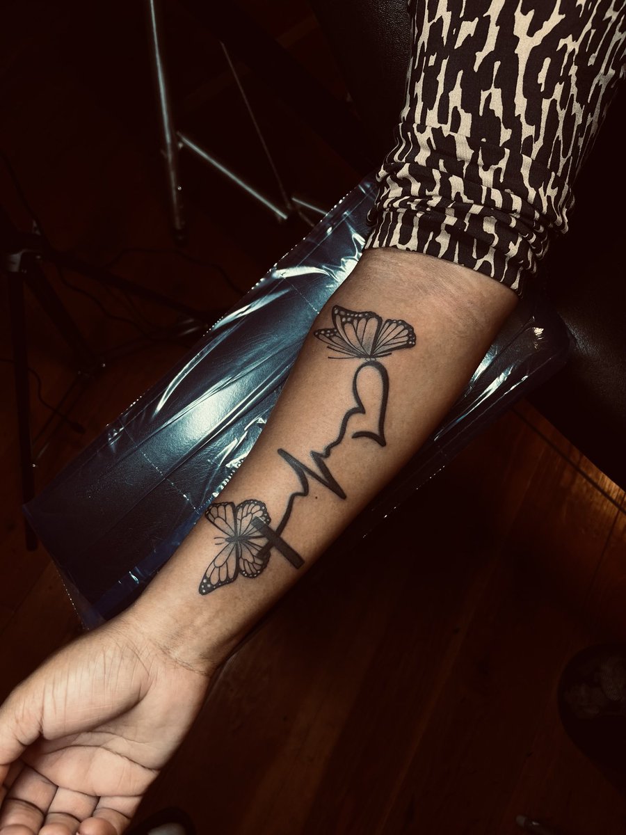 Pulse life line Tattoo with butterflies 🦋 transformation, freedom, beauty, and rebirth.