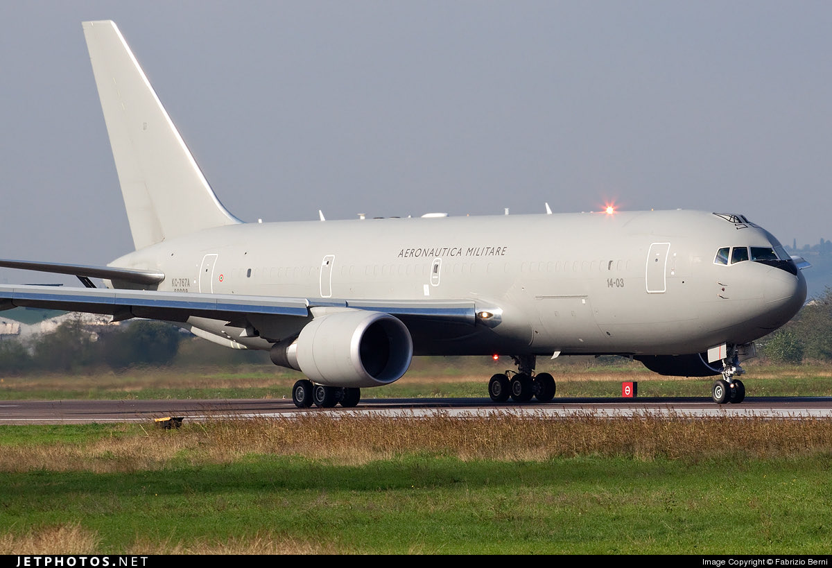 🇦🇷🇮🇹 El Boeing KC-767A MM62228 de la Fuerza Aérea Italiana, que actualmente se encuentra en Ushuaia, había estado por Buenos Aires en septiembre de 2020 

Llegó el 17 desde Caracas y partió el 19 hacia Italia