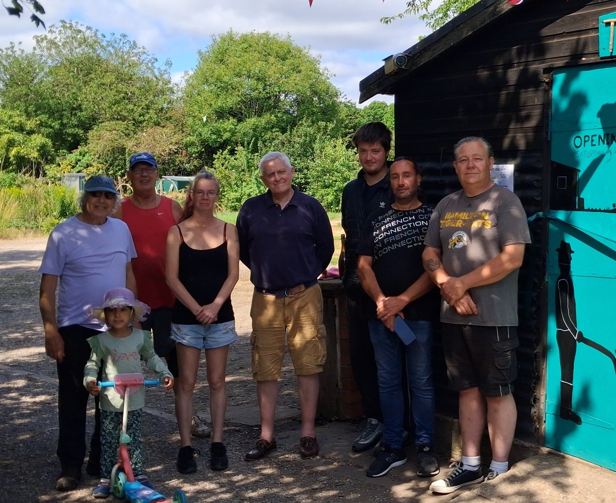 MickBrown3's tweet image. Reminder that this Saturday from 1 pm is the Summer BBQ at  Birches Green Allotments from 1pm. An amazing opportunity to look at the Eco Garden as well as the other amazing plots.