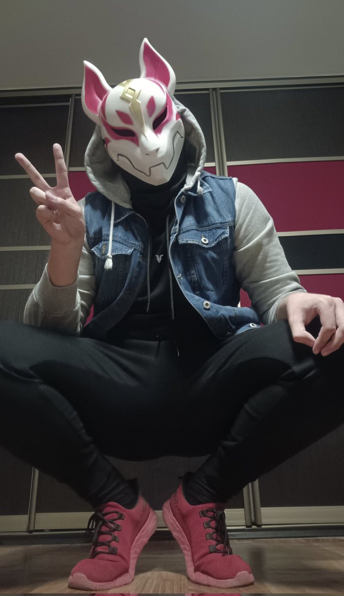 DX_573's tweet image. Hey everyone!
I'll be on vacation in another city for a week, so I probably won't be as active during that time. But I'll probably try to post some pics that I haven't posted yet and maybe even make some new ones here.
Love you all!^^