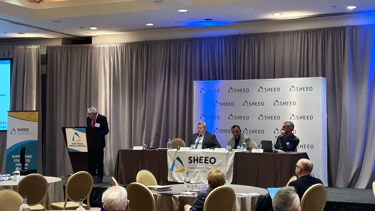 SHEEOed's tweet image. Rounding out today’s programming is a panel of SHEEOs promoting civic learning and strengthening American democracy. Learn more about the Civic Leadership and Democracy Engagement Coalition at collegeciviclearning.org. @OhioHigherEd @OregonHECC @CPENews
