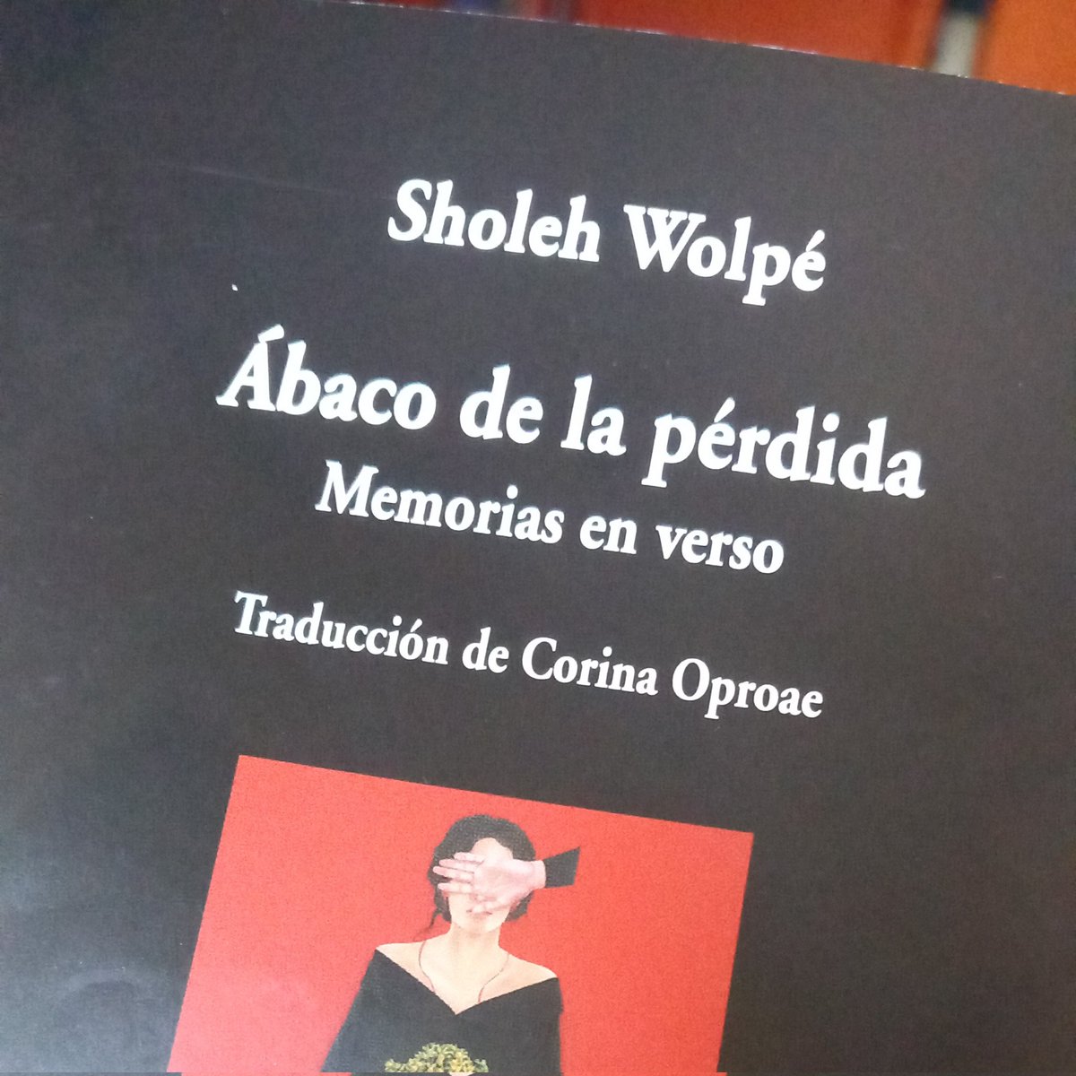 Este libro es una maravilla, con la también maravillosa traducción de <a href="/CorinaOproae/">Corina Oproae</a>