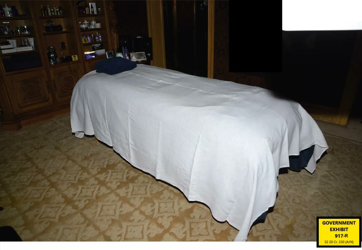 zerohedge's tweet photo. it is safe to assume that nobody ever lay on this massage table in Epstein's New York mansion, that no cameras ever recorded all the people who never lay on it and the tapes of the recordings never actually existed. https://t.co/NCRYjOq3wR