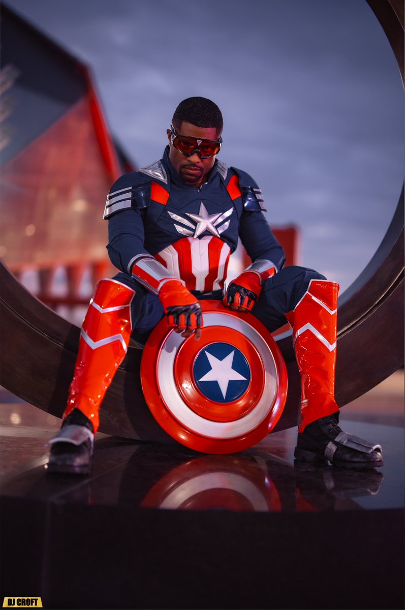 DJCroft_'s tweet photo. "Every man has a beginning...The beginning where we learn to become the person we are meant to be in life"
📸 Mandragora Media
.
.
#braveneworld #captainamerica #cosplay #marvel #mcu #marvelcosplay #captainamericacosplay #cosplayersofinstagram https://t.co/2jA28KMHec