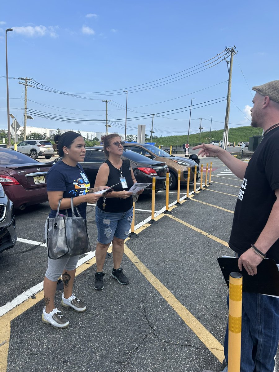 MaketheRoadNJ's tweet image. Rafael Mota passed away three years ago this week. Richard Quishpe died last summer.
How many more workers' deaths will it take for NJ to pass a heat standard?
We're organizing until protections become law! New Jersey lawmakers, the time to act is NOW! Pass the #NJHeatStandard