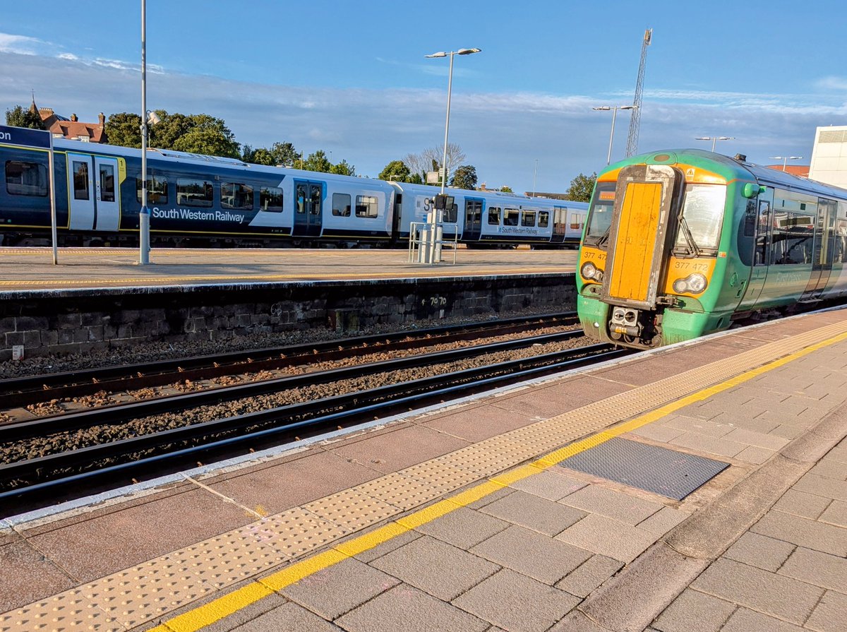 Fratton Station in the sunshine 🌞