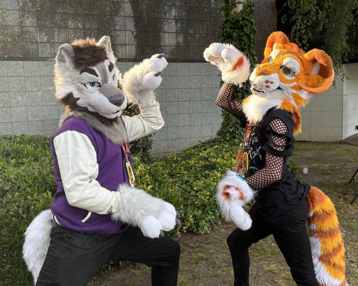 Hey all! As my current project is wrapping up, im ready to take some more clients! My enquiry form is open! Link in Bio and someone will get back to you asap.