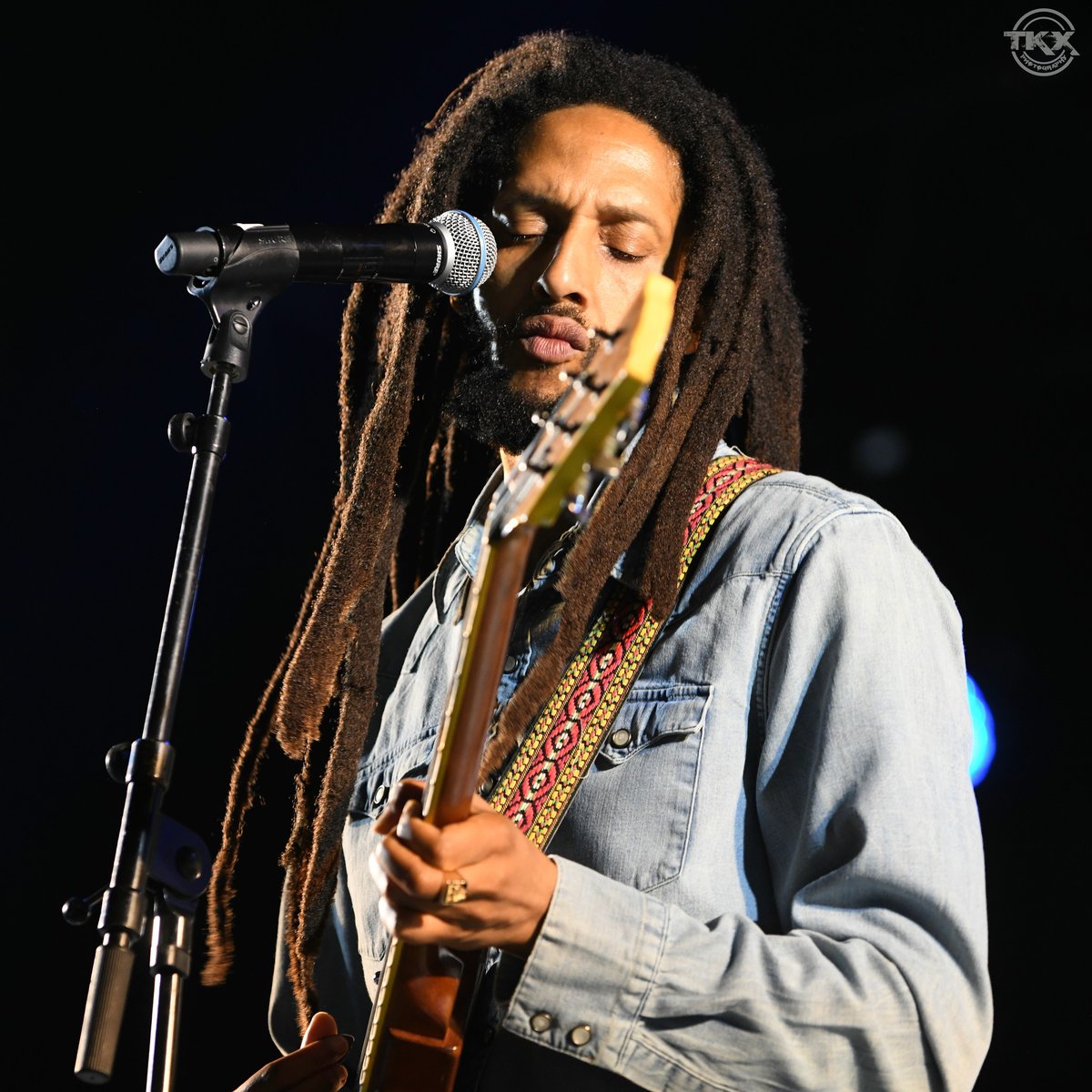 Denver Reggae (@denverreggae) on Twitter photo This Sunday 7/20 👑
@julianmarley & The Uprising with <a href="/MightyMystic/">Mighty Mystic</a> at <a href="/foxtheatreco/">Fox Theatre</a> BOULDER, CO!
Get Tix: axs.com/events/916583
<a href="/Z2Entertainment/">Z2 Entertainment</a>
#julianmarley #colorsofroyaltour #boulder #colorado This Sunday 7/20 👑
@julianmarley & The Uprising with <a href="/MightyMystic/">Mighty Mystic</a> at <a href="/foxtheatreco/">Fox Theatre</a> BOULDER, CO!
Get Tix: axs.com/events/916583
<a href="/Z2Entertainment/">Z2 Entertainment</a>
#julianmarley #colorsofroyaltour #boulder #colorado