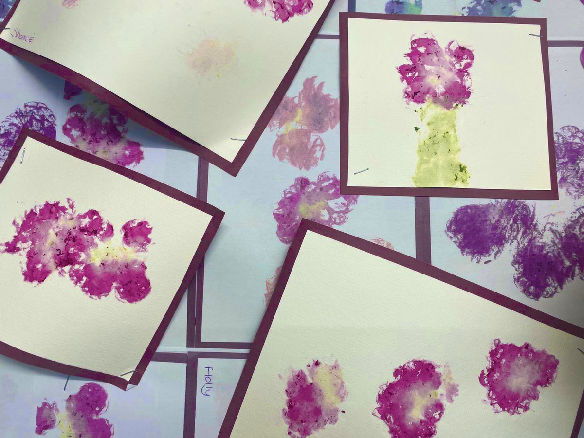 LisieDavies's tweet image. Such a stunning display from our Year 2 children at @RodbourneCheney where they explored ‘flower pounding’ as part of their art learning. They’ve created some truly unique and beautiful pieces of art 💜🌺
#primaryart #edutwitter #creativecurriculum