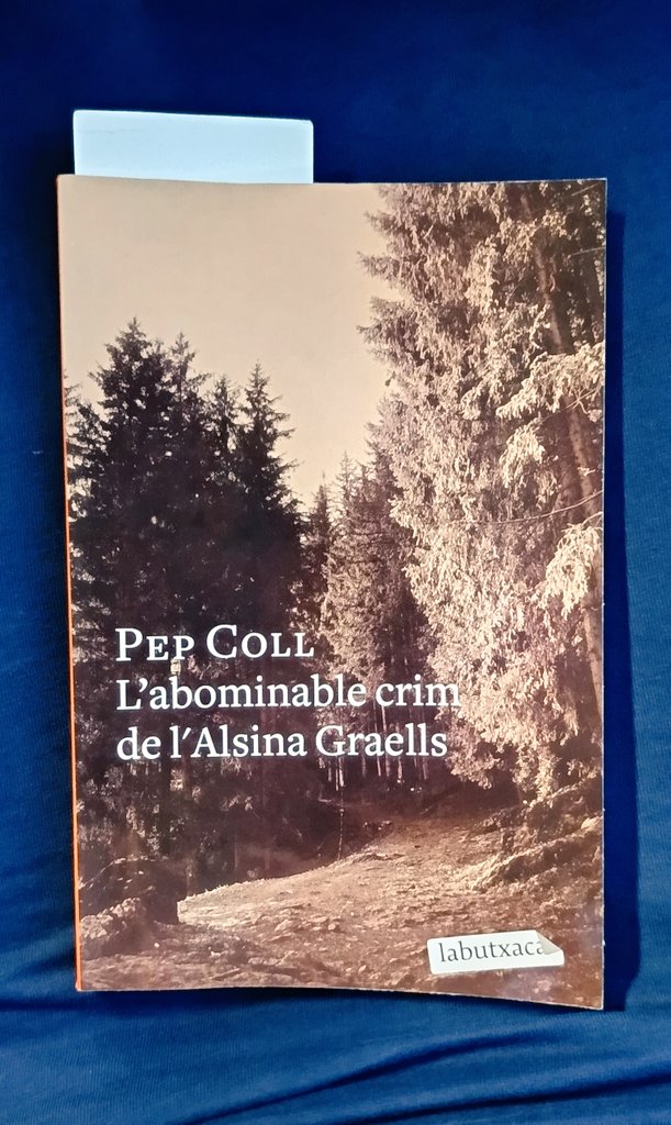 erika_colomer's tweet image. Després de Muntanyes Maleïdes i Els crims de la mel, ja sabia que en #PepColl era una aposta segura. Xalant de valent amb L'abominable crim de l'Alsina Graells! @labutxaca