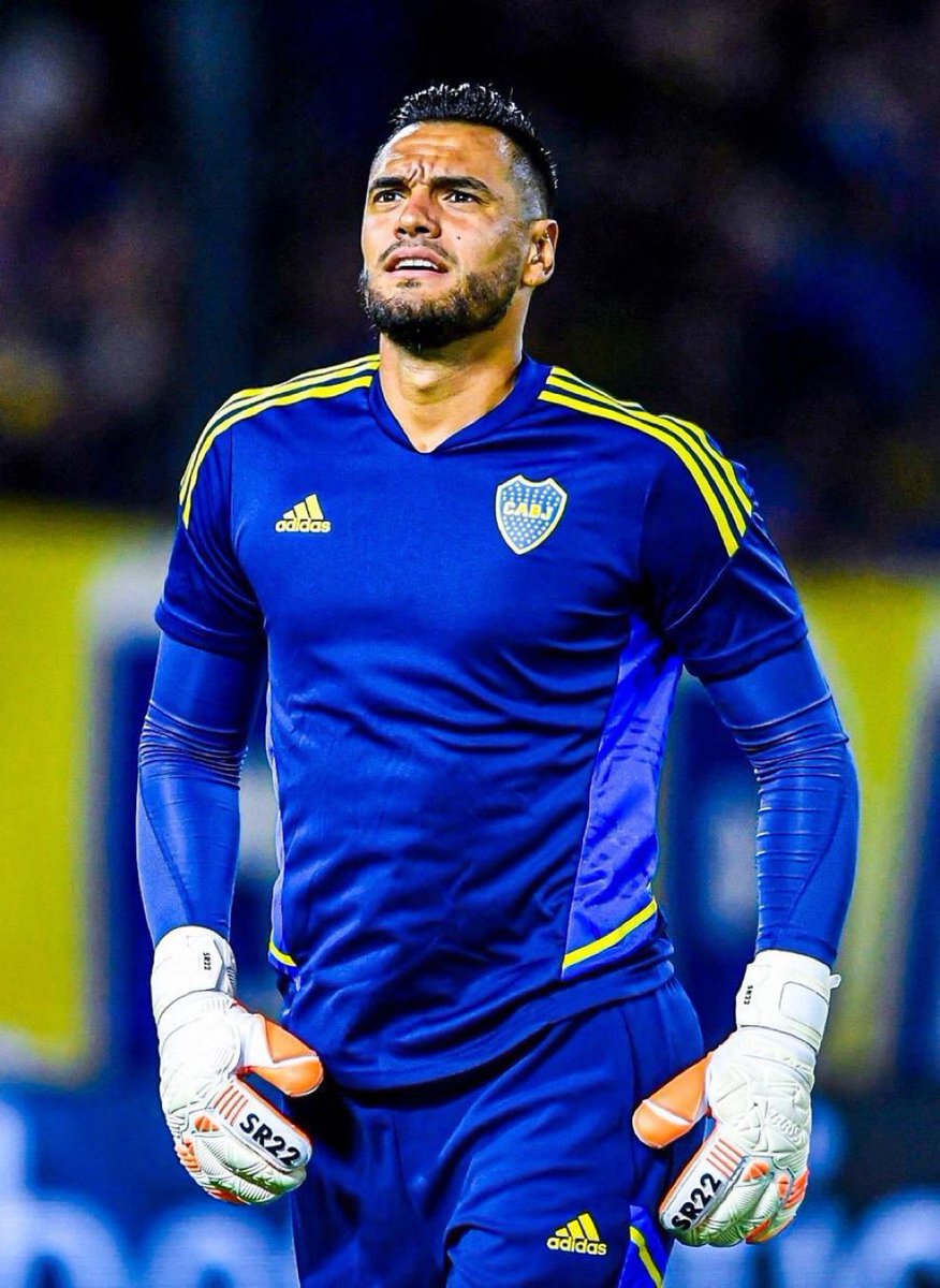 Calvi31's tweet photo. ATENTOS!! Por ahora Navas se queda pero Newell’s como plan alternativo tenía a CHIQUITO ROMERO. El arquero de Boca dio visto bueno para venir si la lepra lo necesitaba @Estadio_3 https://t.co/vbzIJ6DUlk
