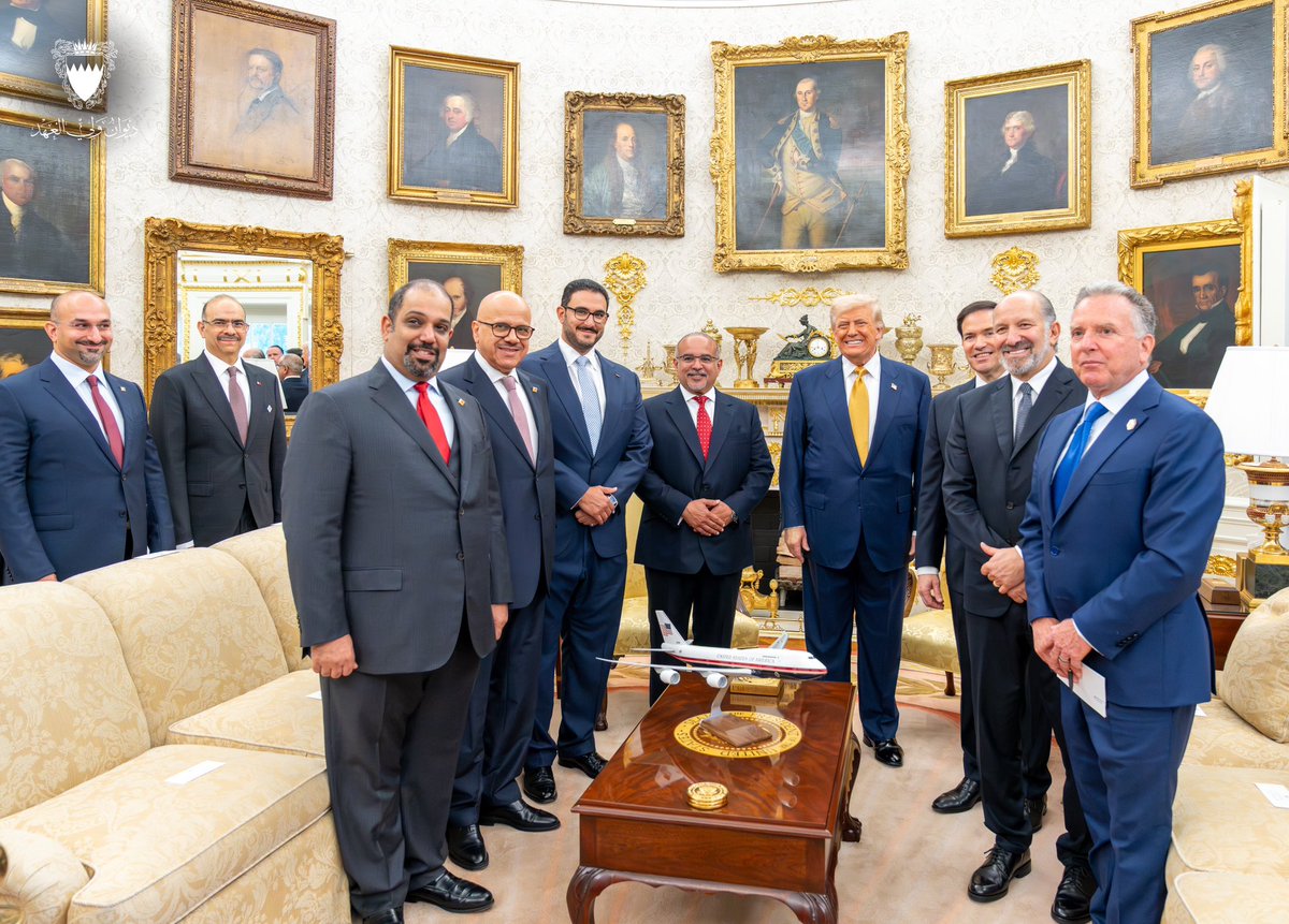 أخبار سمو ولي العهد (@bahraincpnews) on Twitter photo His Royal Highness the Crown Prince and Prime Minister, #Salman_bin_Hamad Al Khalifa, meets with Donald J. Trump <a href="/POTUS/">President Donald J. Trump</a>, President of the United States of #America, as part of His Royal Highness’s official visit to the #US #Bahrain His Royal Highness the Crown Prince and Prime Minister, #Salman_bin_Hamad Al Khalifa, meets with Donald J. Trump <a href="/POTUS/">President Donald J. Trump</a>, President of the United States of #America, as part of His Royal Highness’s official visit to the #US #Bahrain