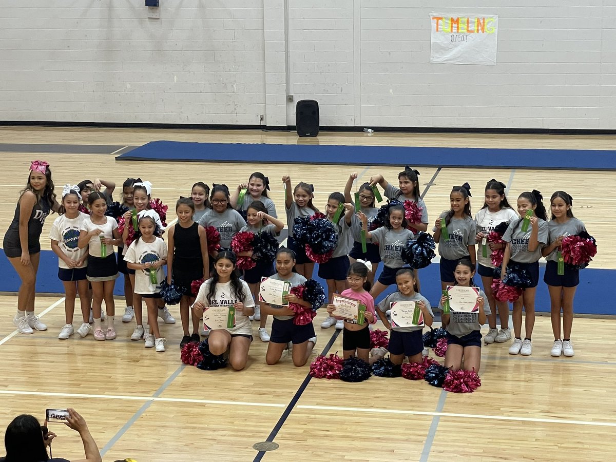RebeccaFrias1's tweet image. Proud to see our Aztec Cheer Team working hard and shining bright at DVHS Cheer Camp! Keep showing that Aztec spirit! 💪💙 #AztecPride @Valerie_Raquel_ @zeila_wittke 
#OFOD