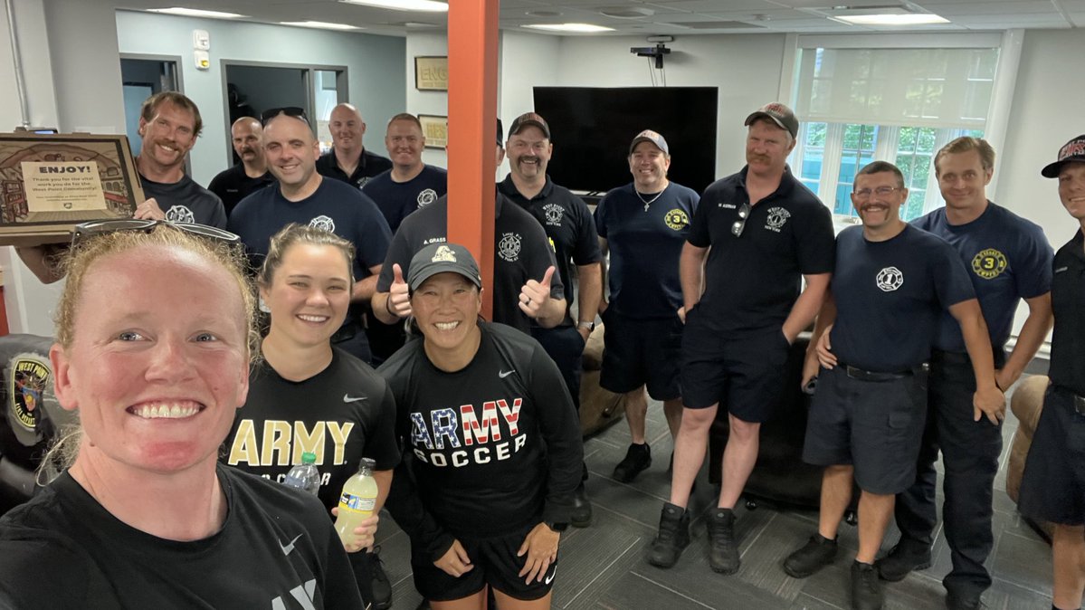GoArmyWestPoint's tweet image. Our Athletic Department went out this week to thank our emergency and support services!
Thank you for all you do here at West Point!