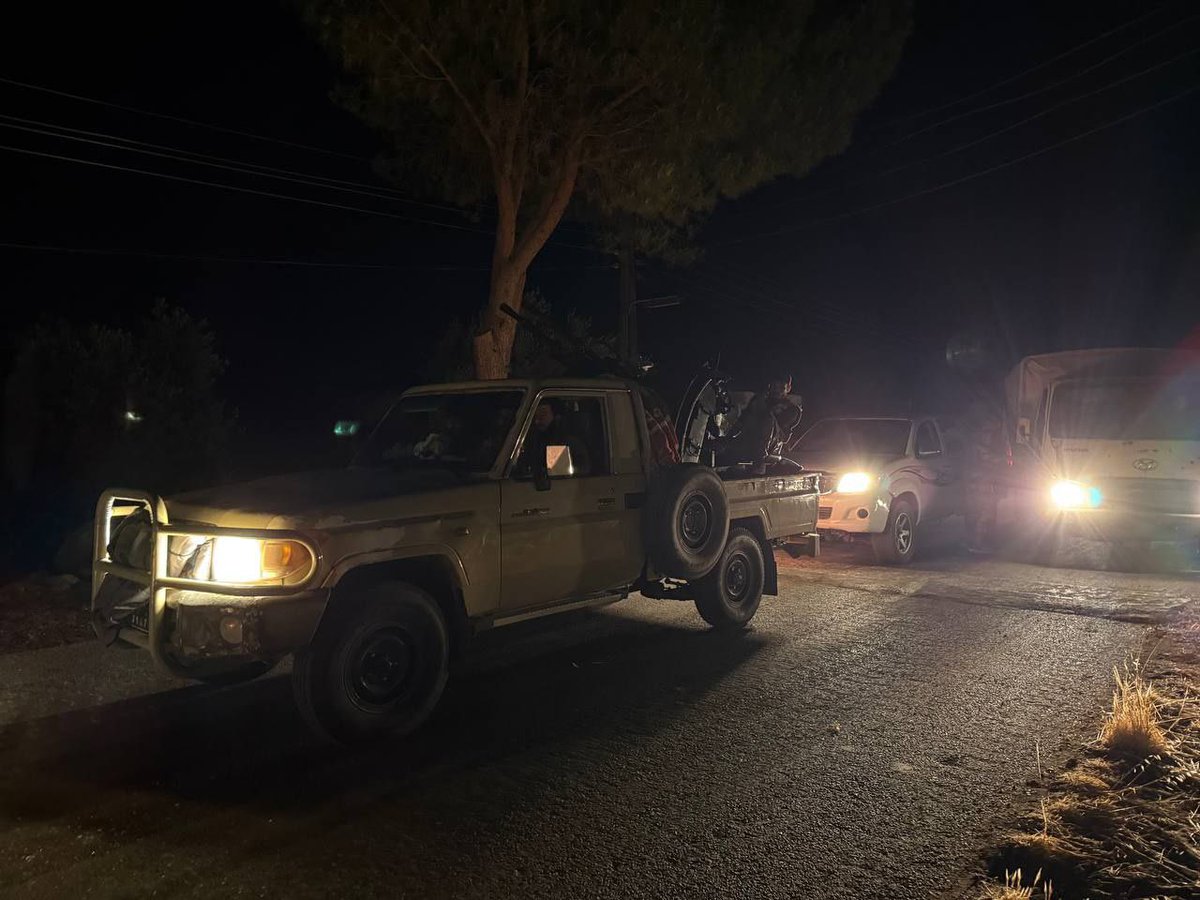 SON DAKİKA — SURİYE DEVLET AJANSI

“Suriye Arap Ordusu, yasa dışı gruplara yönelik operasyonlarını tamamlamasının ardından, Suriye devleti ile Süveyda’daki dini şeyhler arasında varılan anlaşma doğrultusunda Süveyda’dan çekilmeye başladı.”