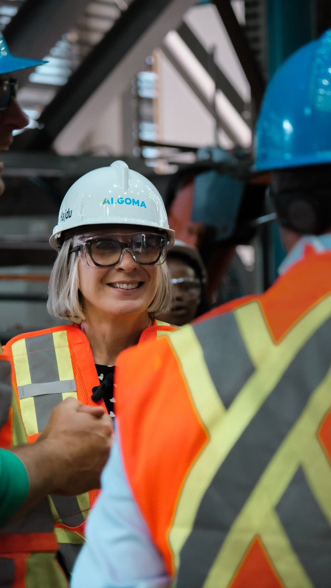 PattyHajdu's tweet image. Steel is the backbone of an independent Canada.
I met with workers and leadership at @AlgomaSteelInc in Sault Ste. Marie to talk jobs, clean industry & Canada’s place in global manufacturing.
#CanadianJobs #NetZero #MadeInCanada