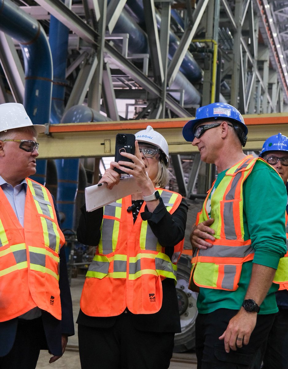 PattyHajdu's tweet image. Steel is the backbone of an independent Canada.
I met with workers and leadership at @AlgomaSteelInc in Sault Ste. Marie to talk jobs, clean industry & Canada’s place in global manufacturing.
#CanadianJobs #NetZero #MadeInCanada