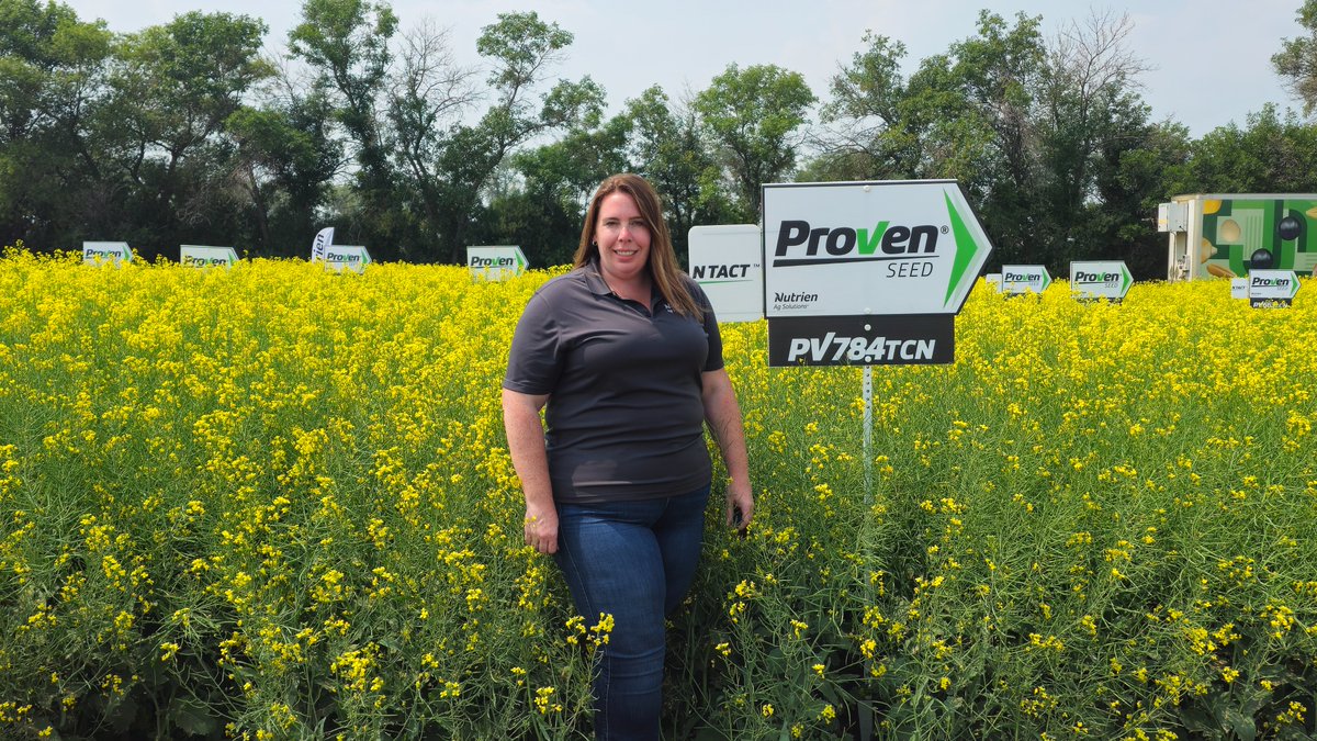 We're here at #AIM25 in the <a href="/ProvenSeed/">Proven Seed</a> #canola plot checking out their newest TruFlex NTACT hybrid: PV 784 TCN. 

This hybrid has solid yield potential, strong agronomics, and clubroot resistance. Come talk to Jen Dale and the Proven Seed team today!

#WestCdnAg #PrairieProven