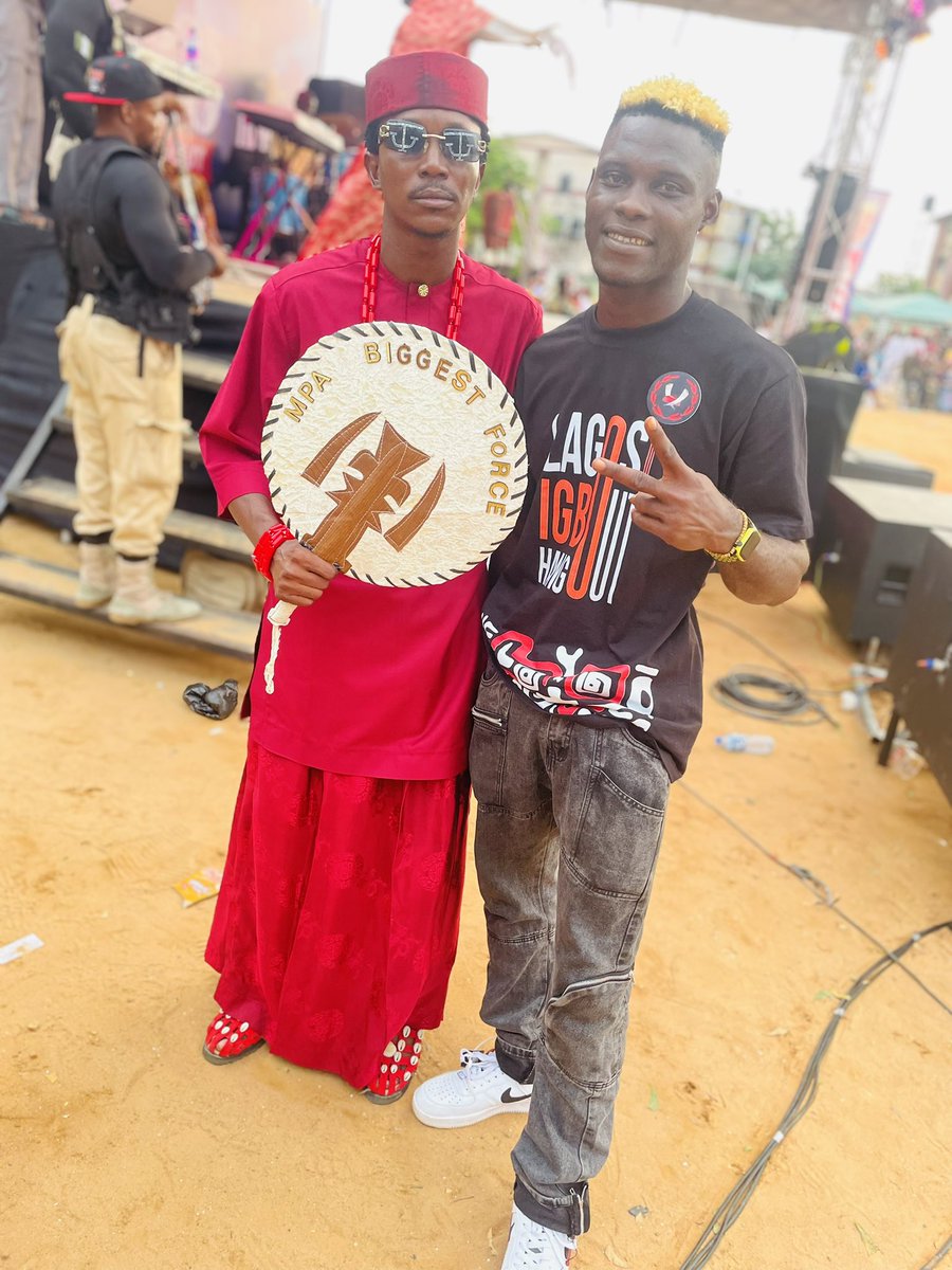 isekolowo_emmyg's tweet image. Backstage vibes with the biggest force at the Igbo Lagos hangout! 🔥👊 #IsekolowoEmmygold #LagosIgboHangout"