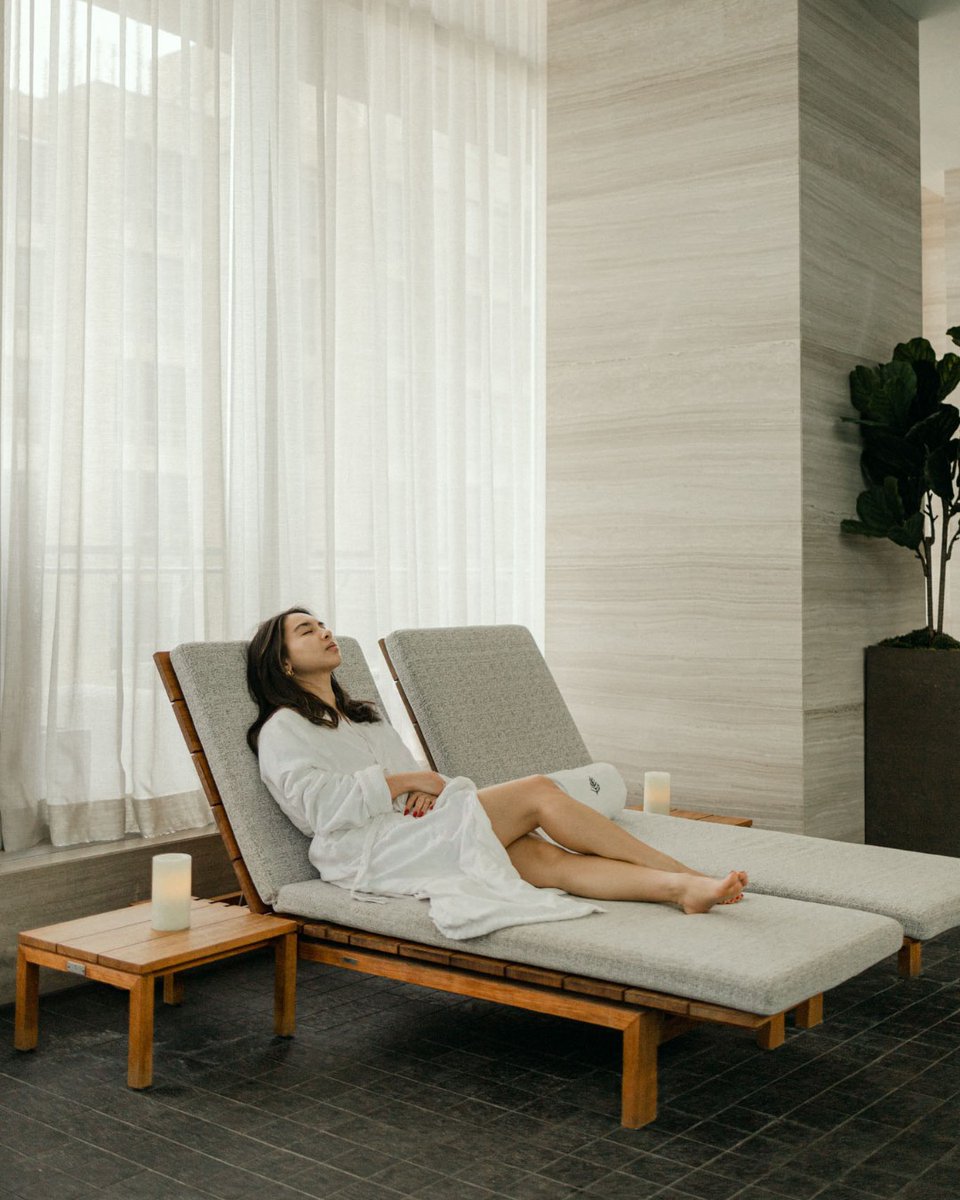 Four Seasons Hotel Toronto tweet media