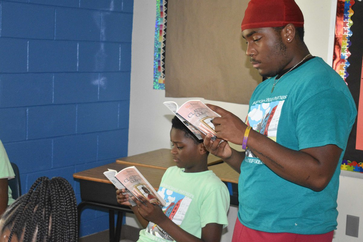 Today in Integrated Reading Curriculum, scholars explored injustice and courage! We provide scholars space to ask big questions because when they understand the past, they're better prepared to shape what comes next.💙

#freedomschoolclt #summerofopportunity #summerlearningweek