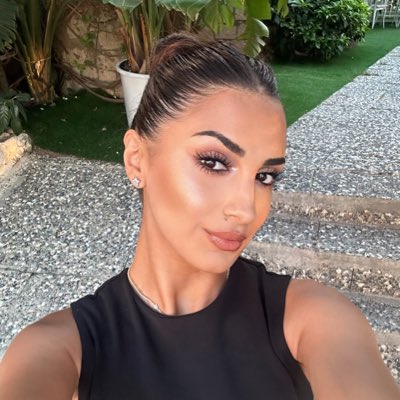 buseylddz's tweet photo. #YeniProfilResmi https://t.co/sXYPfVR3hq
