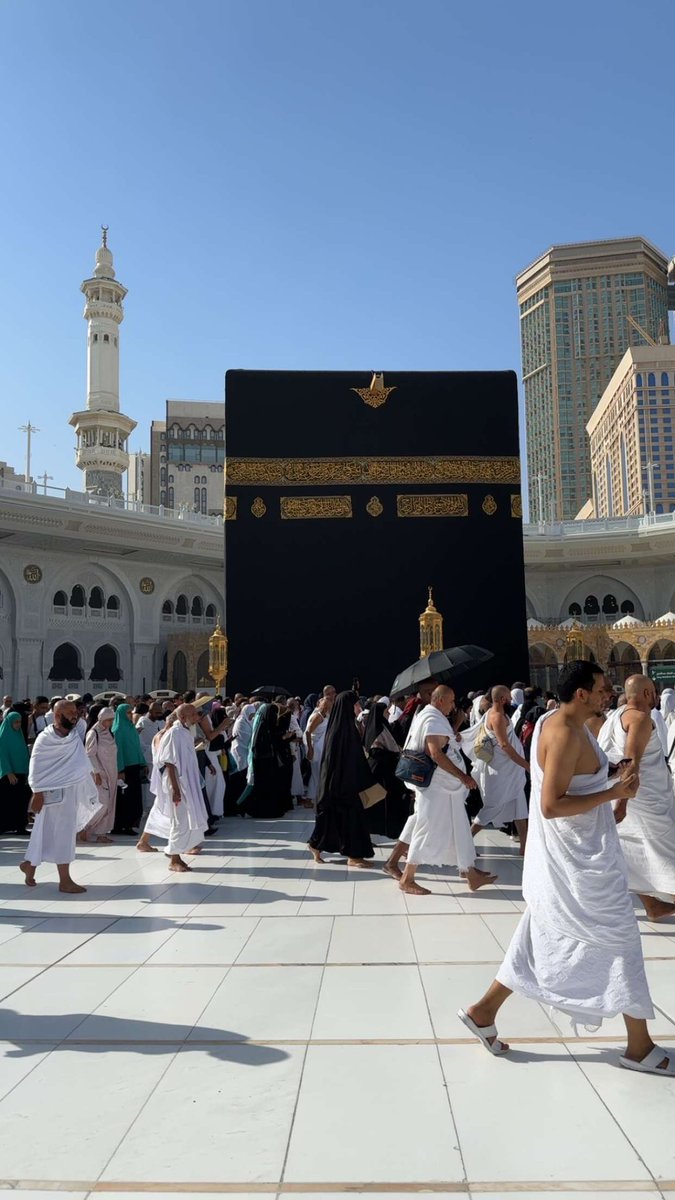 Vkfff's tweet photo. اللهم لك الحمد على التمام وطاب اللِقاء وارتوى القلب اللّهم تقبّل منا ولا تترك لنا دعاء إلا وقد أجبته ولا ذنباً إلا غفرته ، اللهم أجعلها عمرةٌ مقبولة وسعيًا مشكورًا وذنبًا مغفو��ًا و دعاءً مستجابا. 🤍🕋 https://t.co/umUZFM2RdG
