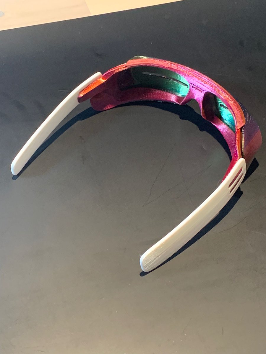 launchstudio_ai's tweet photo. Sometimes you just gotta scan your own head to get the perfect fit.

@launchstudio_ai Founder &amp; Instructor, Eric Stoddard took the RISE Eyewear design one step further- brought his head scan into @gravitysketch, personalized the frame geometry to match, and ran a quick 3D print. https://t.co/qG5pRQl2cu