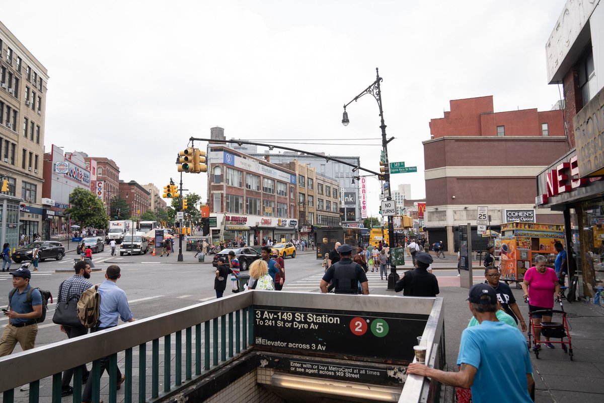 NYCSanitation's tweet image. Earlier today, Acting Sanitation Commissioner Lojan joined @NYCMayor Adams on a walk-though of the Hub. While Sanitation has long-worked to attend to the area around 149th and 3rd, a new all-of-government approach will give the people of the South Bronx the quality of life they…