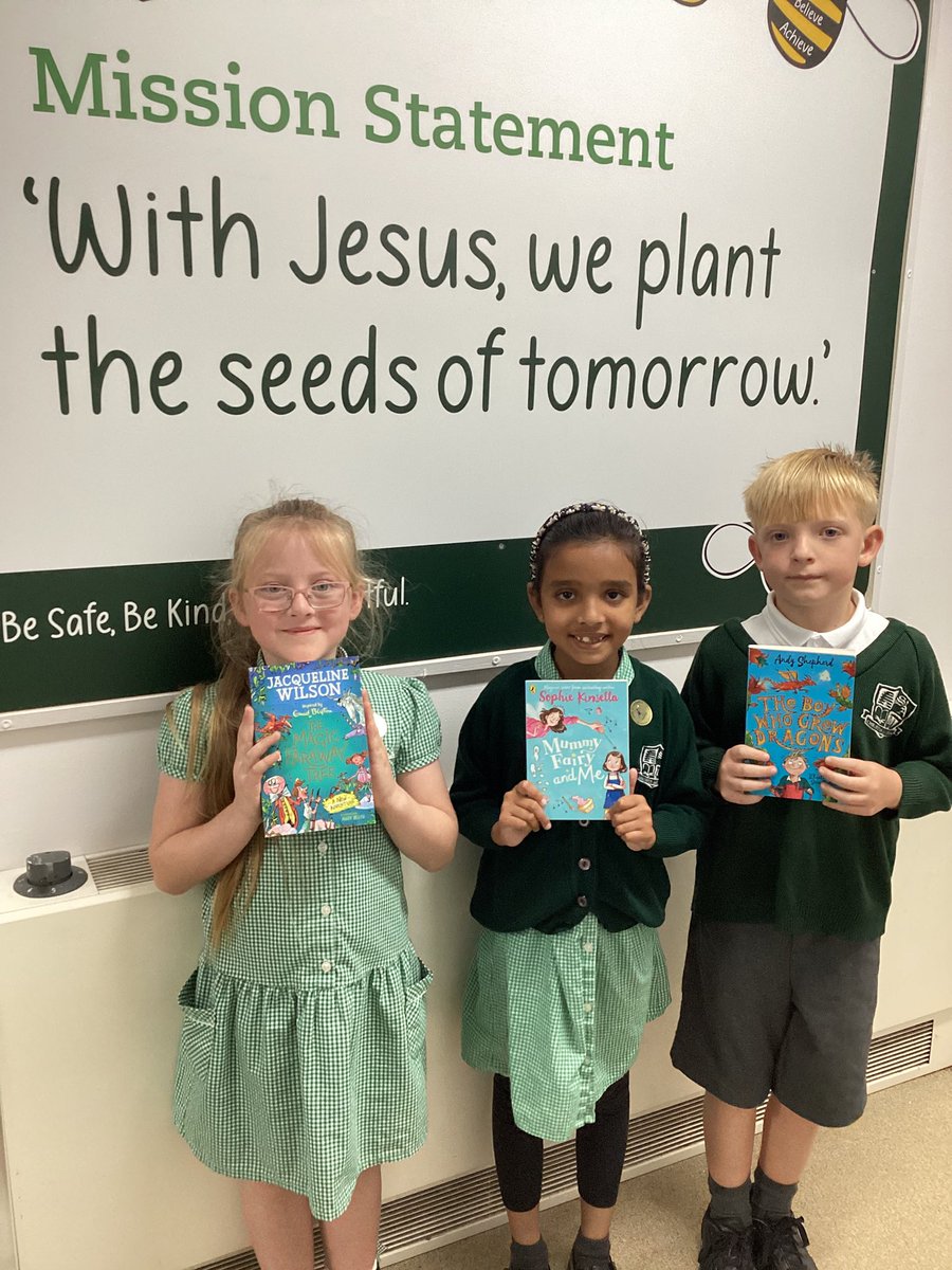 We are so proud of these shining stars for demonstrating our school values of ‘Hope, Believe and Achieve’ in all that they do. Well done for achieving our special book prize award! #Cultureforsuccess 💚👏🏼