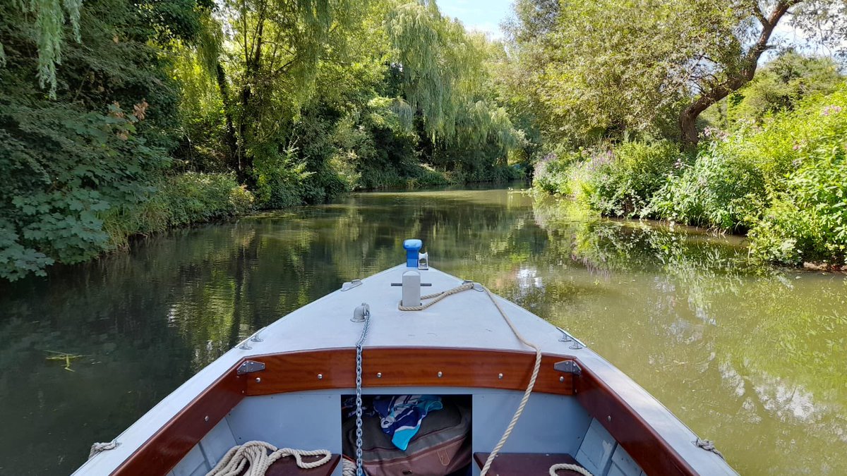 The adventures of Steve continue. Pressing on despite a couple of obstacles. This is a two parter so please also see the next post to this one. #PancreaticCancer #thames #tradboatfestival