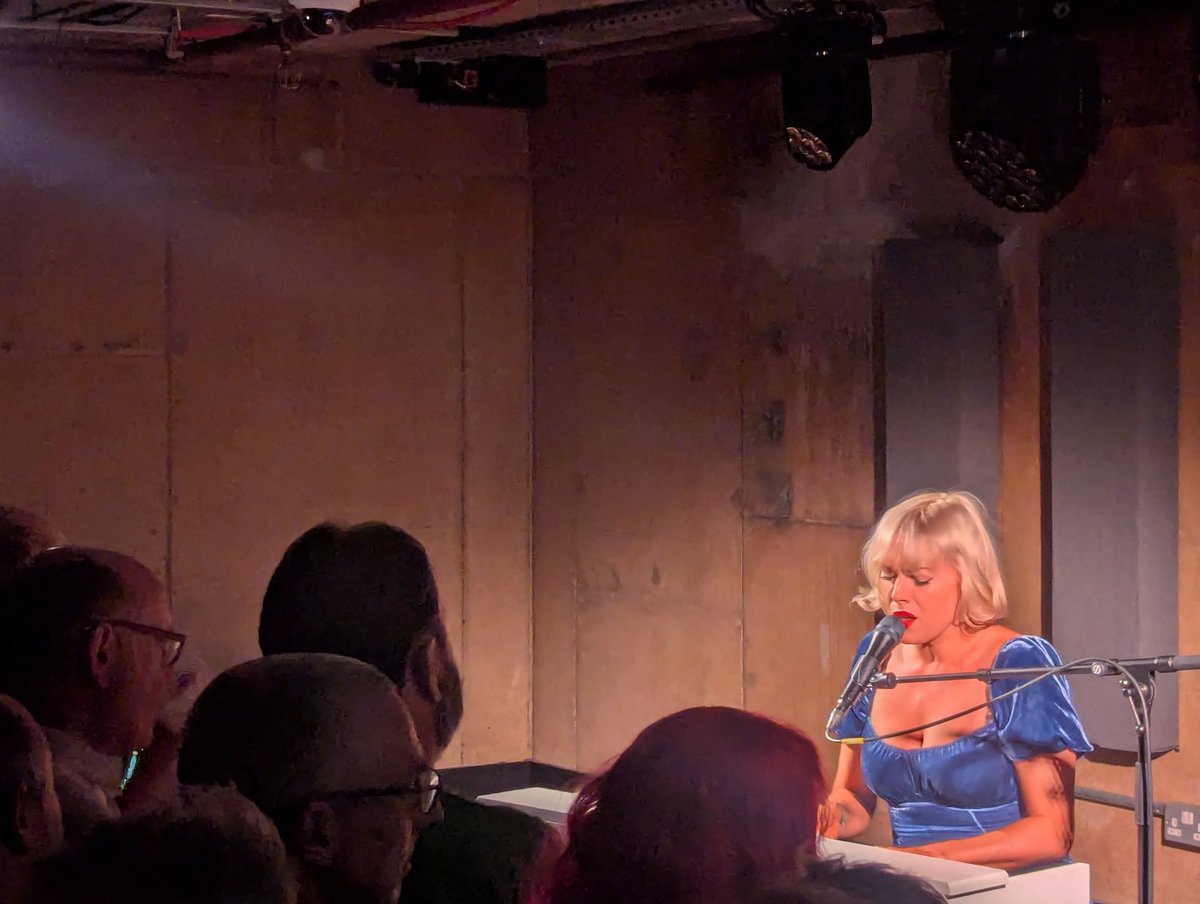 skif45's tweet image. ๐น #gwenno
๐๏ธ @lowerthirdsoho
๐
16 July 2025
๐ฃ @roughtrade Denmark Street