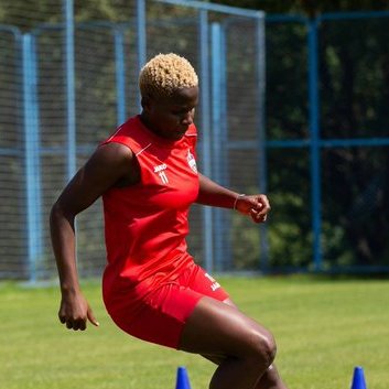 FcKampala's tweet image. Our former captain Shamirah Nalugya is off to a flying start at FC Minsk in the Belarusian Women's Cup semifinal.
She made a dream debut for FC Minsk today!
Wearing her iconic #10, she played full time & scored the decisive penalty in a 5-4 shootout win vs Dinamo Brest in the…